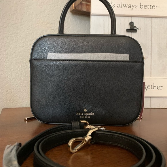 New Kate spade crossbody 🖤 - Picture 4 of 7